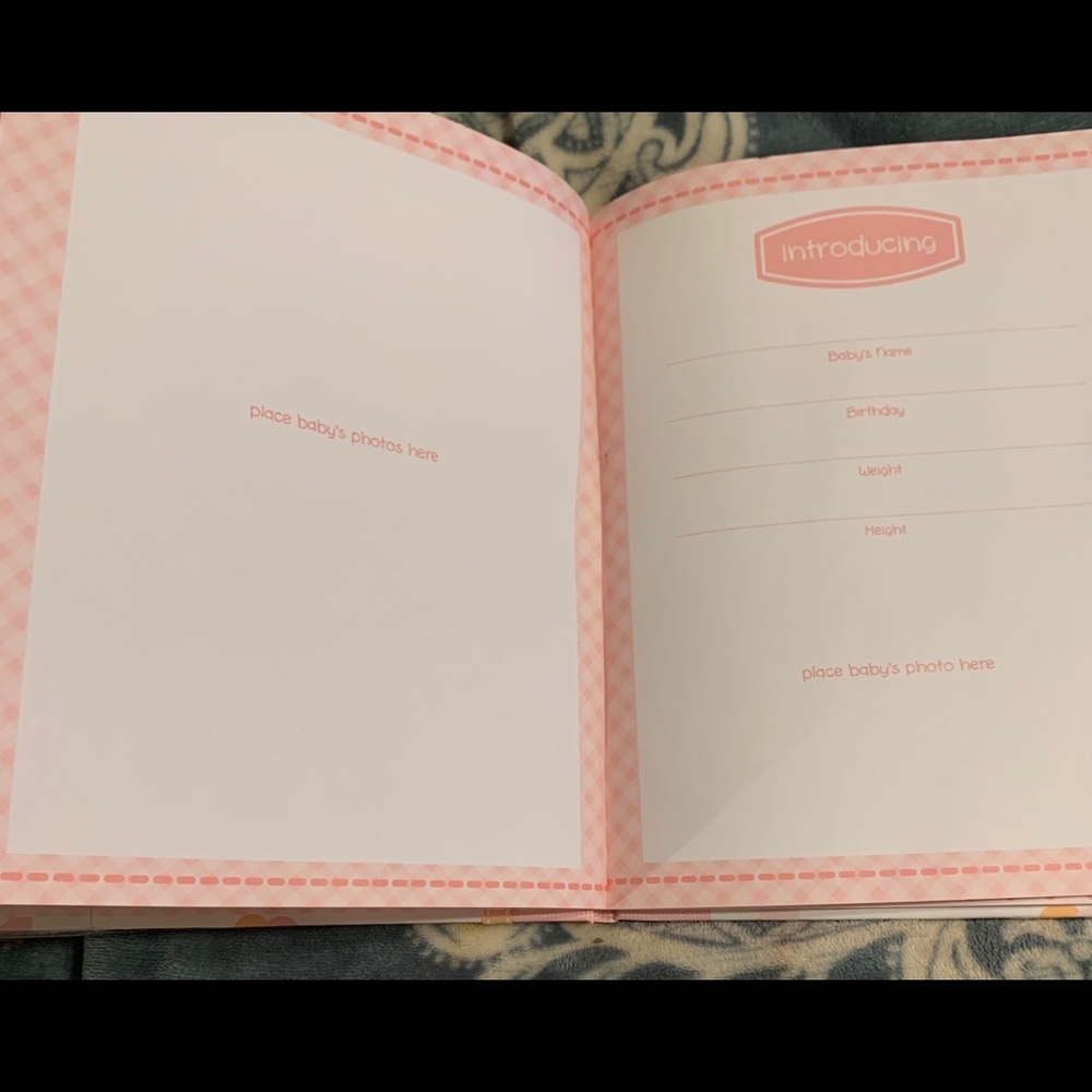 Baby BOOK - Picture 2 of 4